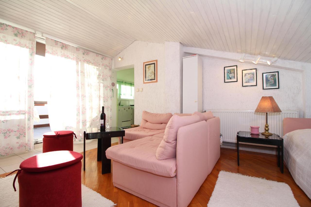 Apartment Ruza 2021 Premantura Exterior photo